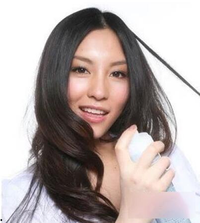 滚梳吹大卷视频,打造时尚卷发新潮流